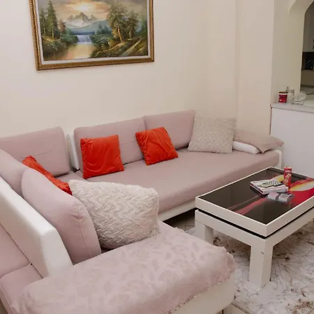 Apartment Cozy In Near Sea And Center Durres